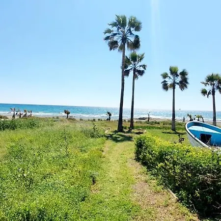 Blue Beachfront House Next To Golden Bay * Pyla