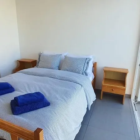 度假居 Blue Beachfront House Next To Golden Bay 皮拉